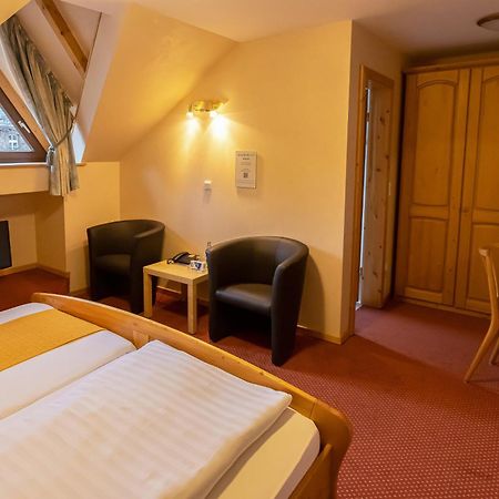 Hotel Sauerlaender Hof Віллінген Екстер'єр фото
