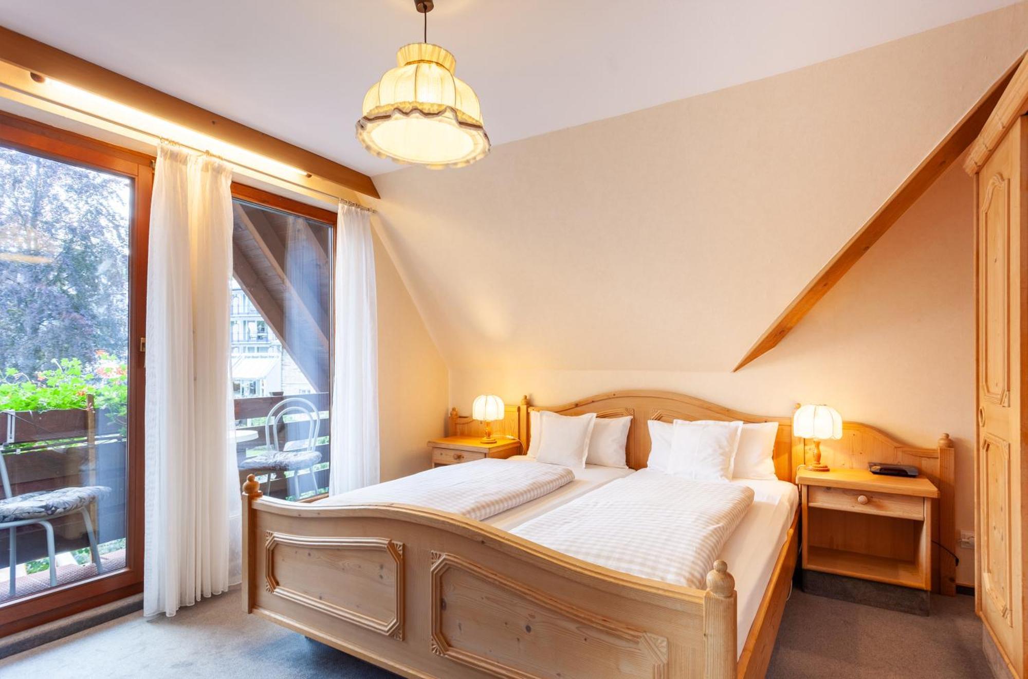 Hotel Sauerlaender Hof Віллінген Екстер'єр фото
